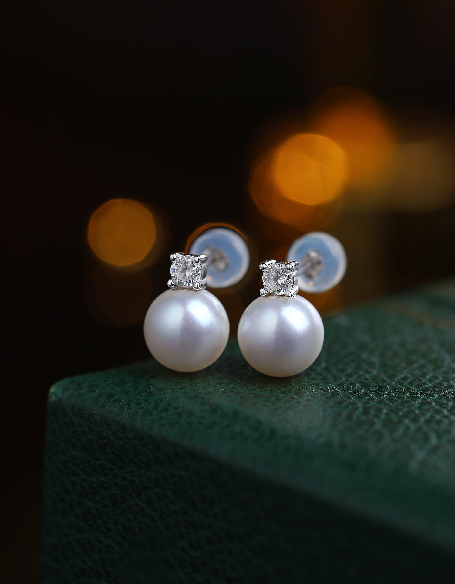 Daimi S925 Silver 10-11mm Round Freshwater Pearl Stud Earrings Princess Style Mother's Day Gift for Girlfriend Wife 17