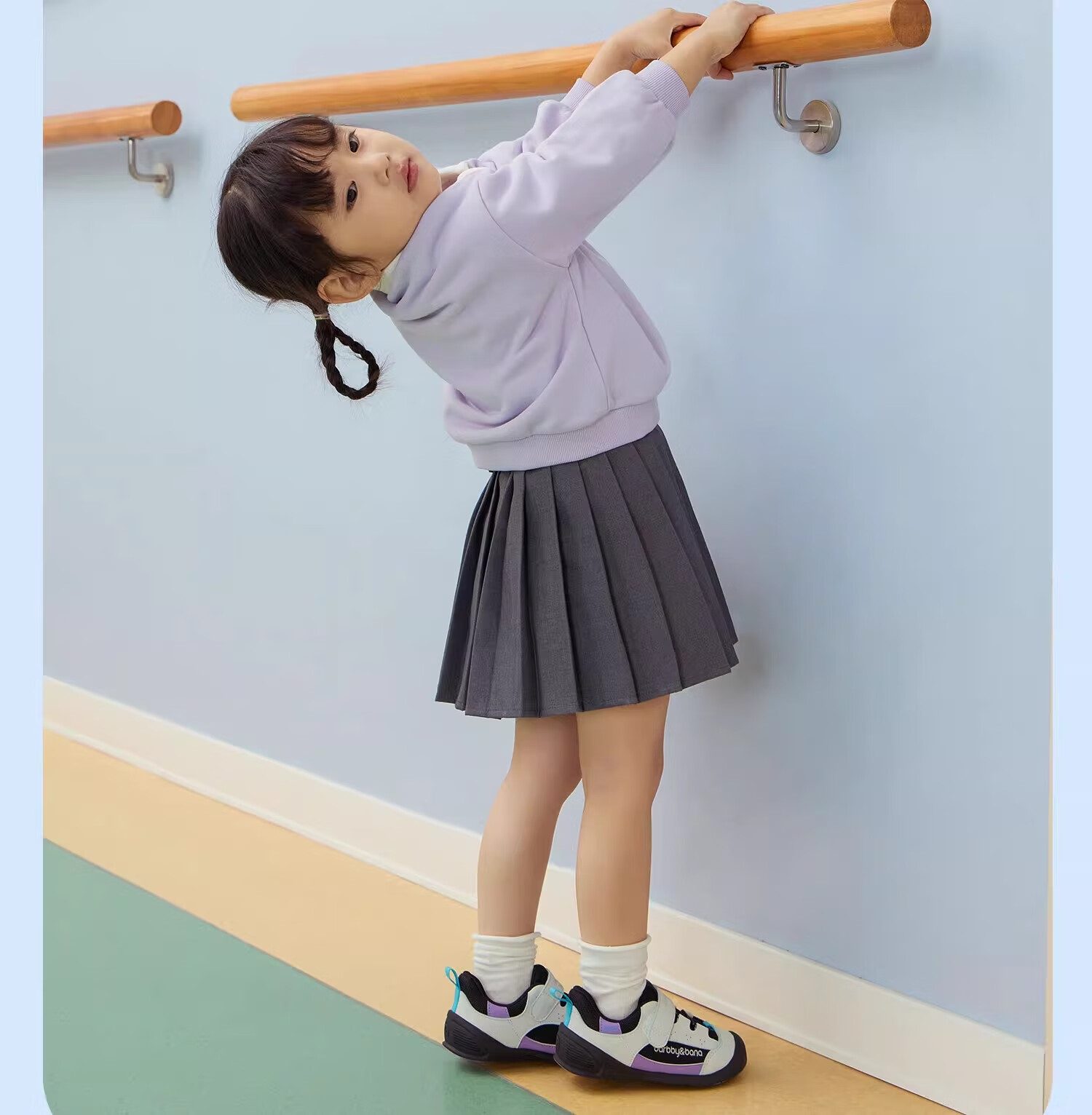 BARBBY&BANA Baby Walking Shoes Infant Footwear Spring/summer 2025 Breathable Soft-Soled Functional Shoes for Ages 1-3 Sand Gray Size 20 24