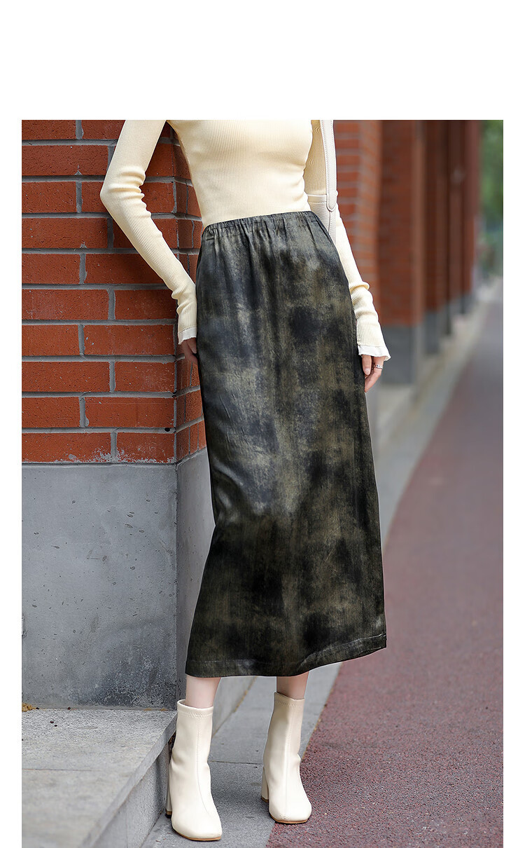 Dme [Fine Smooth Acetate] Elegant Autumn Style Elastic Waist Gold-Stamped Straight Skirt for Petite Wome 1