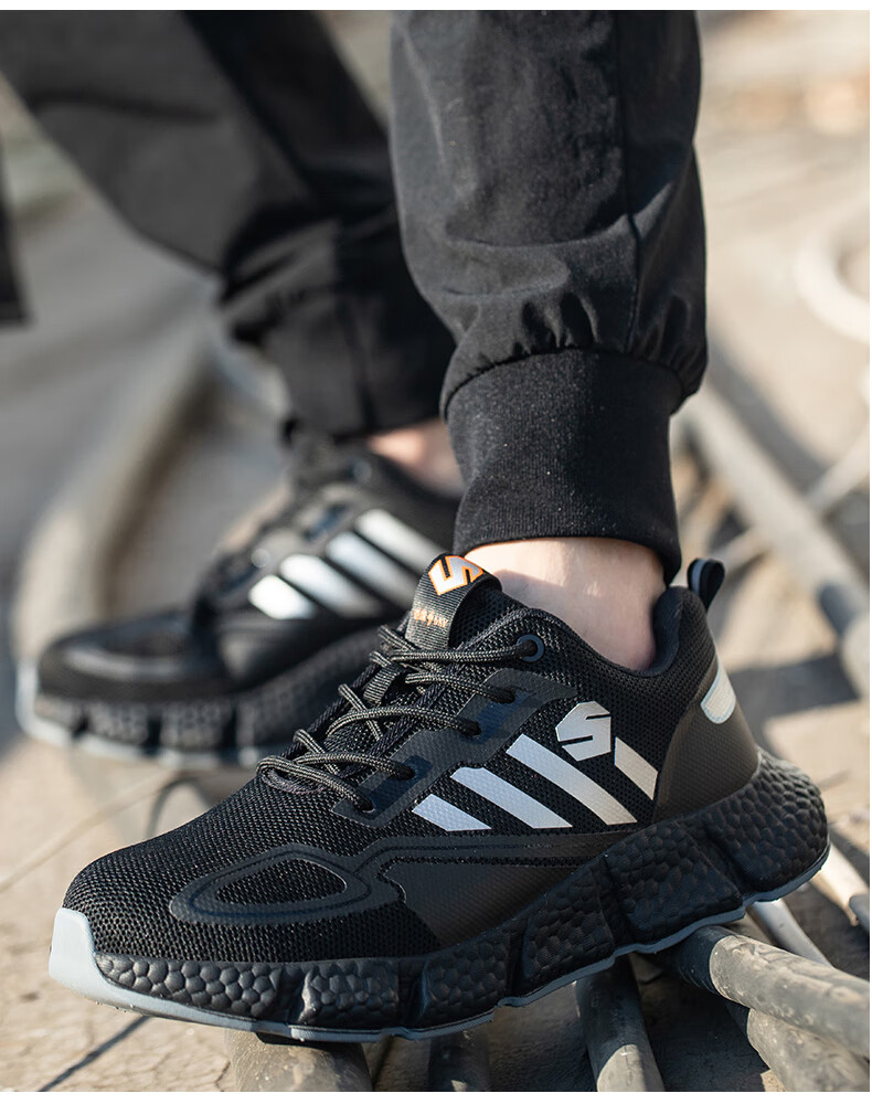 Xingbao Labor Protection Shoes Model 008 Insulated Electrician Shoes 10KV High Voltage Resistant Anti-Smash Anti-Puncture Safety Shoes Wear-Resistant Non-Slip Breathable Worksite Shoes Size 41 5