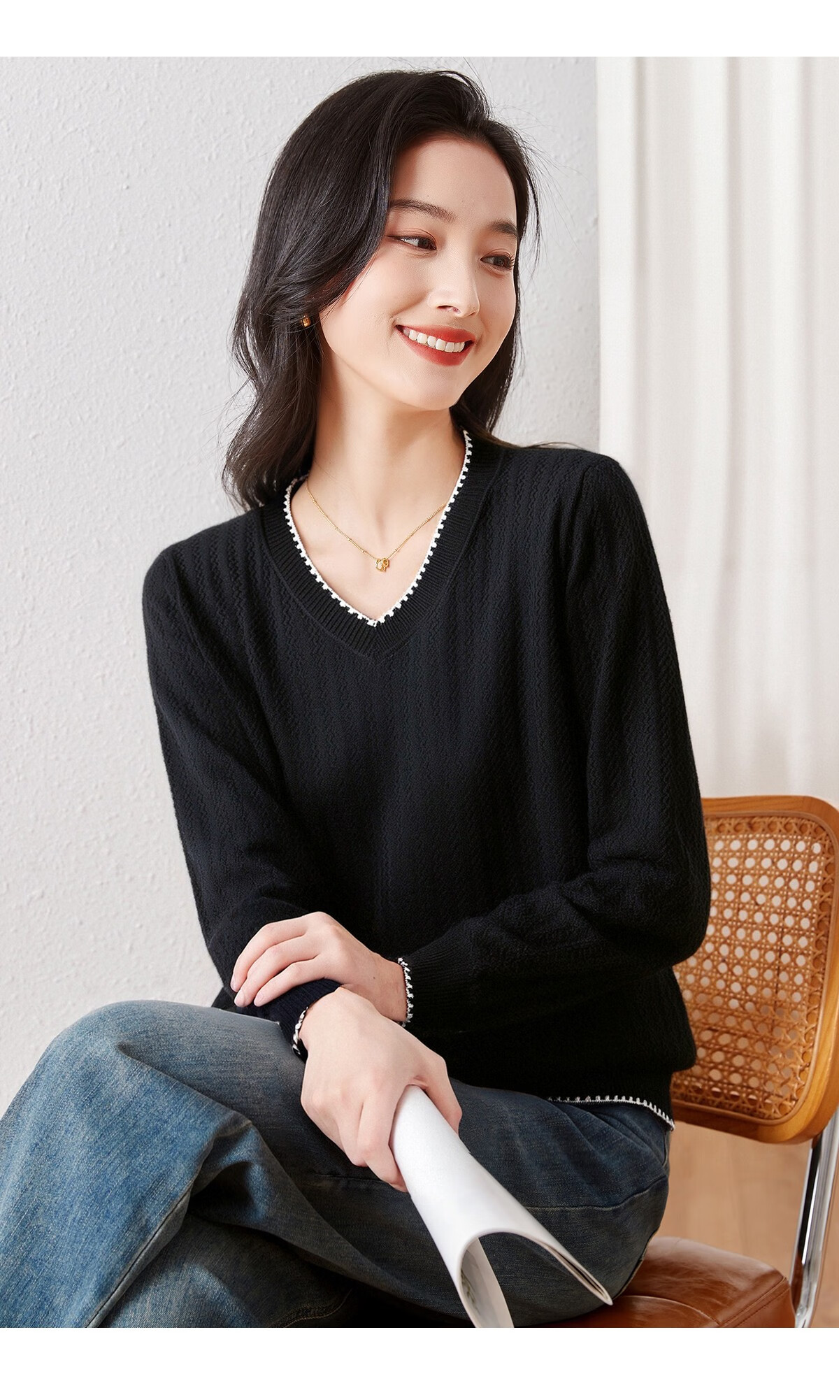 Chushen Women's Spring and Autumn Knitwear Fashionable Elegant V-Neck Color-Block Collar Long Sleeve Base Shirt S141Z3649 16