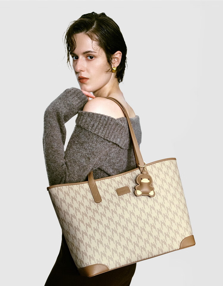 NUCELLE Angelababy's Duck Tote Bag 2026, Light Luxury Niche Commuter Shoulder Bag for Women, Birthday Gift 1