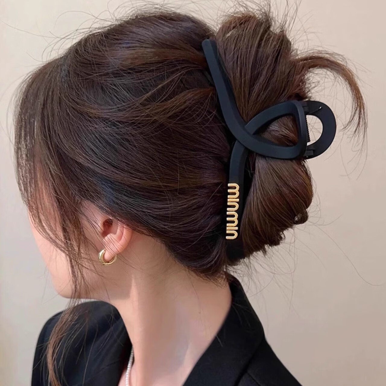 Dongyi Premium Selected Hair Clip for Women 2025 High-End Back Hair Bun Claw Clip Luxury Hairpin Hair Accessory 1