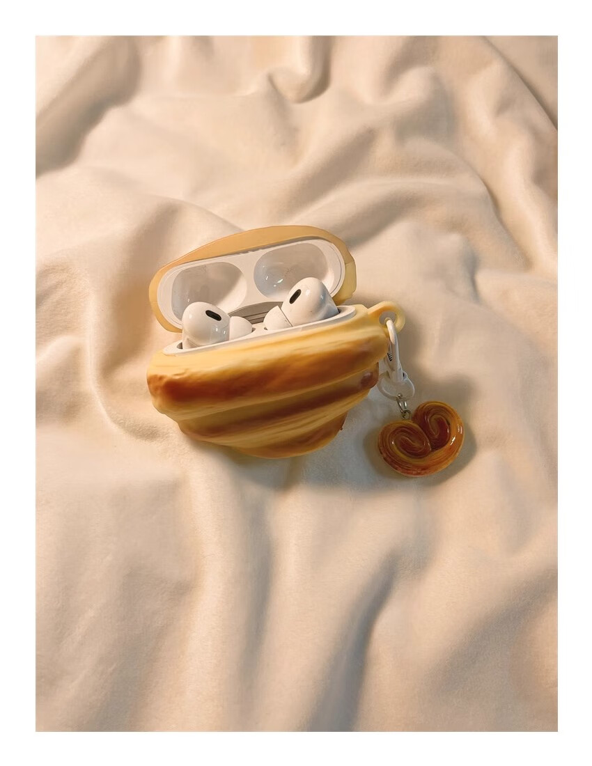 Beiyipin Fun 3D Horn-Shaped Bread Protective Case, Apple Earphone Case, Wireless Bluetooth Earphone Cover for AirPods 1/2, Creative Earphone Case 4