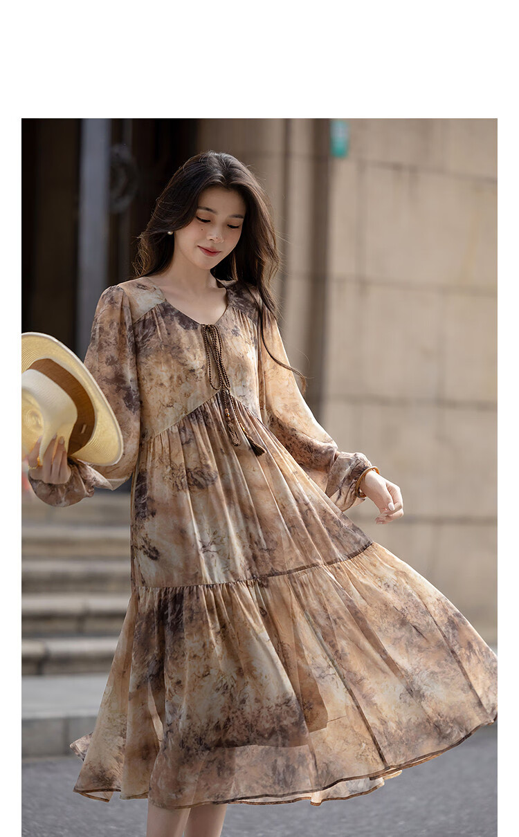 Dme [Dense Ink Sets The Scene] Autumn French Romantic Tassel V-Neck Ink Print Long-Sleeve Elegant Women's Dress 1