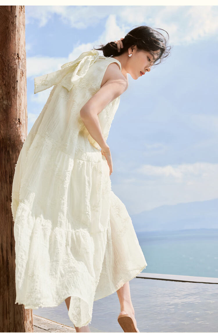 Inman [Runway Same Style] Embroidered Sleeveless Halter Neck Dress 2026 Summer New Women's Long Dress Apricot S 15