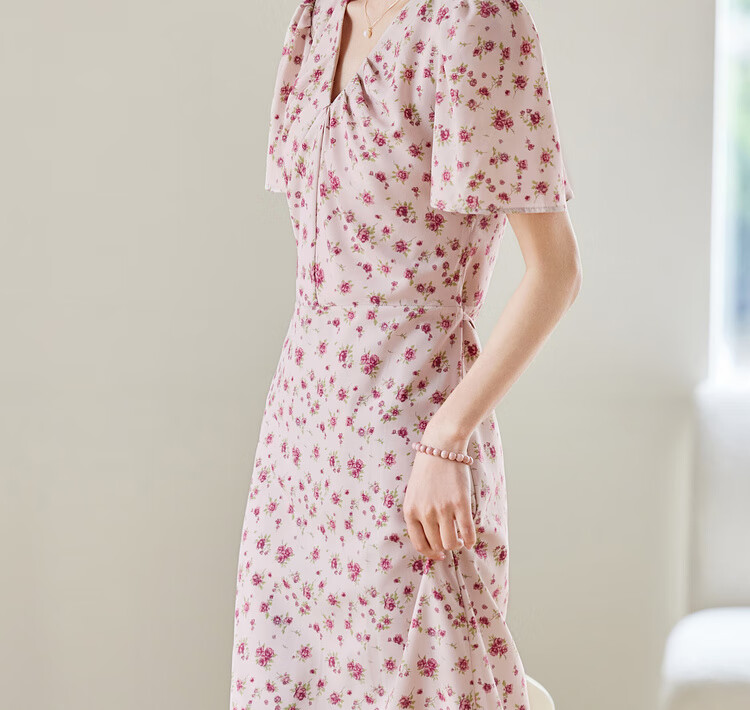 Sentubila V-Neck Trumpet Sleeve Floral Print Dress for Women, Summer Waist-Cinching Slimming A-Line Floral Dress, Romantic Mid-Length Dress with Rose Patter 16