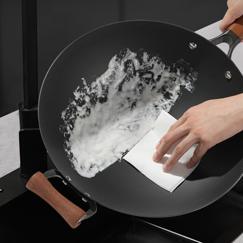 One's Member, Cast Iron Wok, Deep Nitridation Anti-Rust Iron Pan, Household Non-Coated Stir-Fry Pan for Gas Stove, with Lid, 34cm