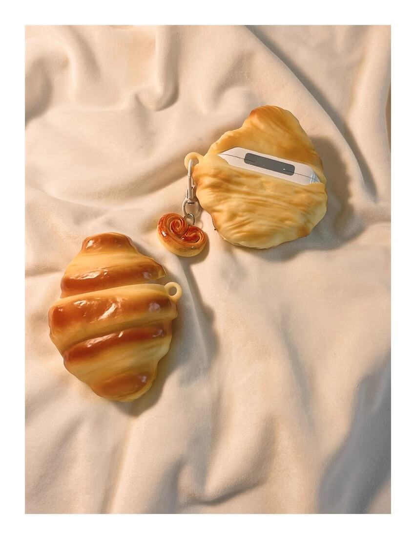 Beiyipin Fun 3D Horn-Shaped Bread Protective Case, Apple Earphone Case, Wireless Bluetooth Earphone Cover for AirPods 1/2, Creative Earphone Case 5