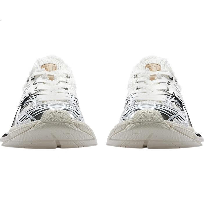 White Image 2