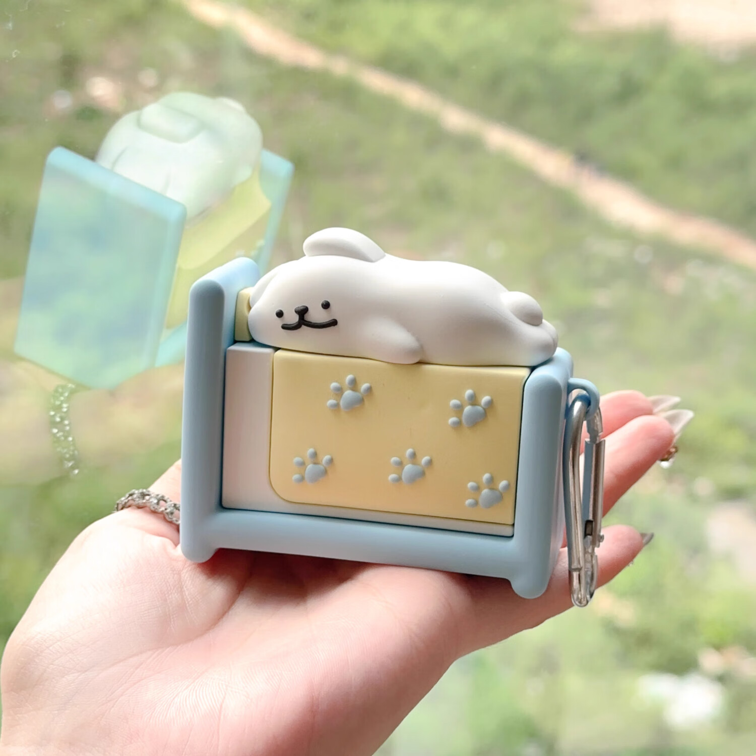 Thumbnail 4