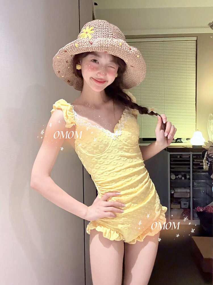 OMOM New One-Piece Premium Swimsuit for Women, Stunning Gathered Design, Small Bust, Tummy Control, Slimming, Vacation Hot Spring, Yellow, M 1