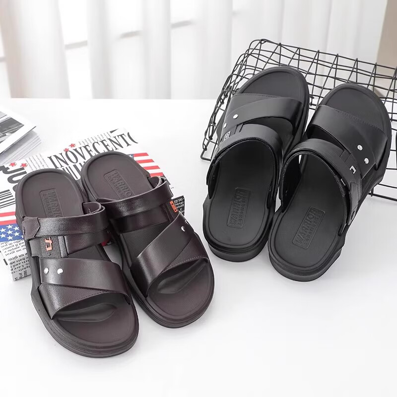 Warrior Men's Summer Casual Sandals EVA Outdoor Non-Slip Wear-Resistant Dual-Purpose Driving Slippers Black Size 44