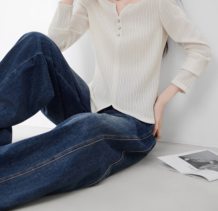 Sentubila [Solid Color Long-Sleeve T-Shirt], 2025 Autumn Vertical Striped Textured V-Neck Placket Three-Button Elastic Long T-Shirt 16