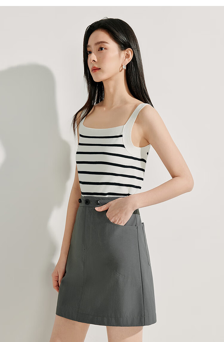 INMAN Striped Square Neck Knitted Camisole, 2026 Summer Women's New Short Fitted Top, Black, Size L 30