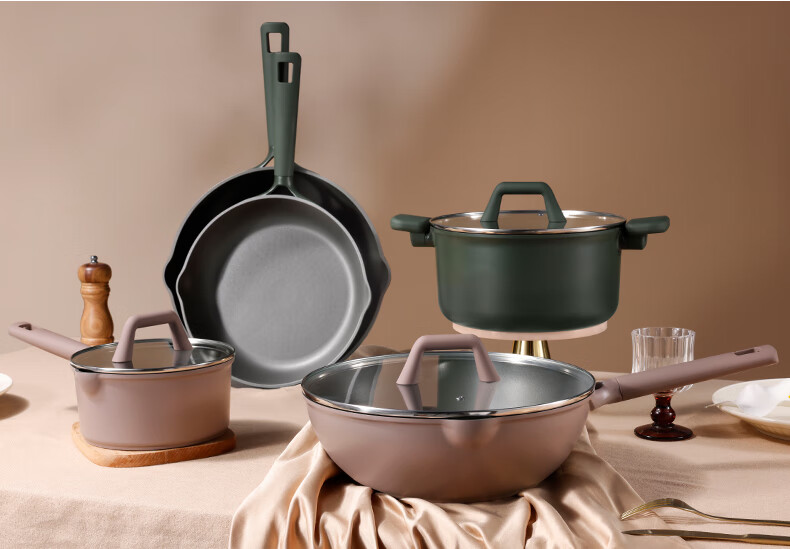 CaROTE Non-Stick Deep Frying Pan for Steak, Titanium Pan for Home Use with Induction Cooker, Egg Frying Pan, 26cm 12