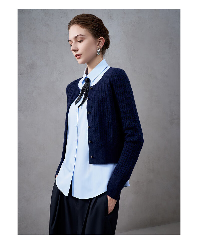 G2000 Women's Long Sleeve Commuter Shirt with Bow Tie, Cotton Comfort, All-Season, Mall Style 16