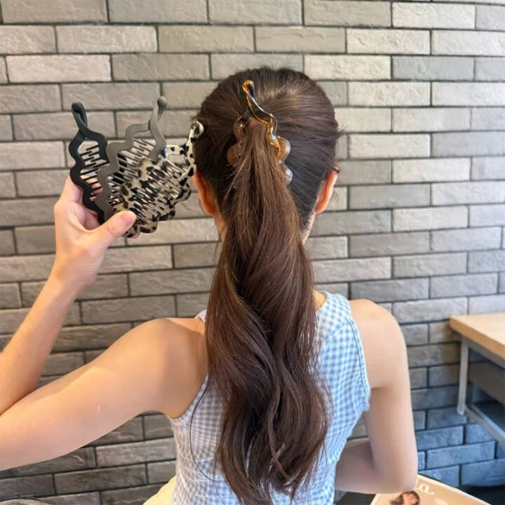 MKING PRETTY Banana Clip Vertical Hair Clip Ponytail Hair Clip for Women, 2025 New High-End Twisted Hair Clip, Large Size, Suitable for Thick Hair, Elegant Hair Accessory