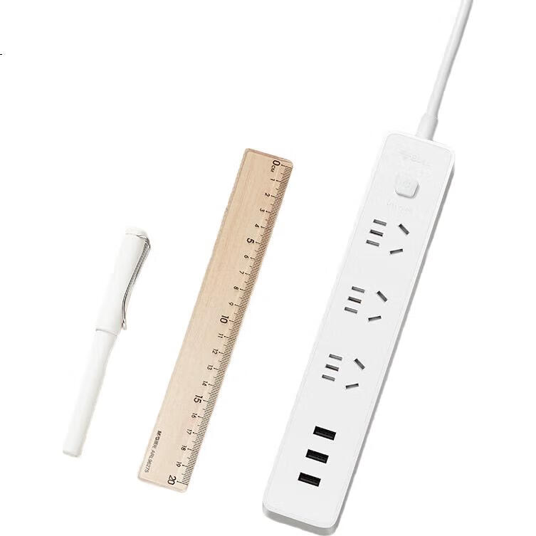Сетевой фильтр BULL GN-B403U с 3 USB-портами и 3 розетками, белый, 5 метров