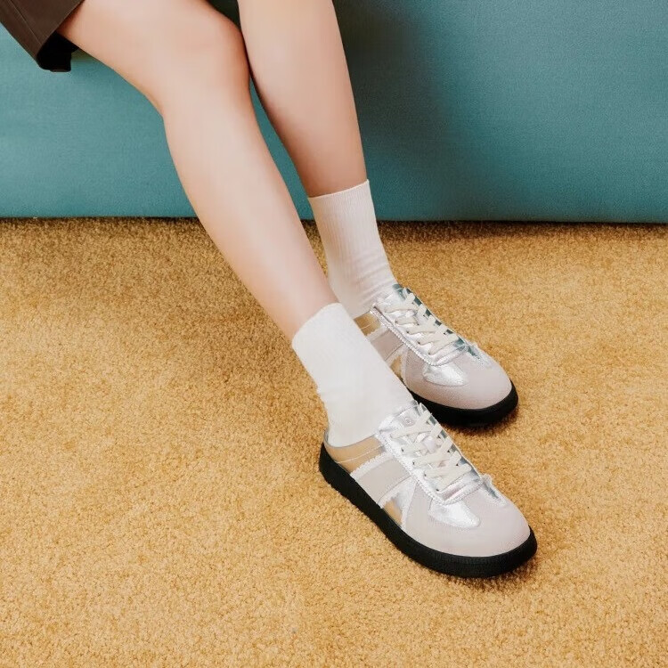 TOOMANYSHOES Couple's Style Men's And Women's Shoes Flat Casual Sports White Sneakers Skateboard Shoes Training Shoes Virtual Lovers Silver 36