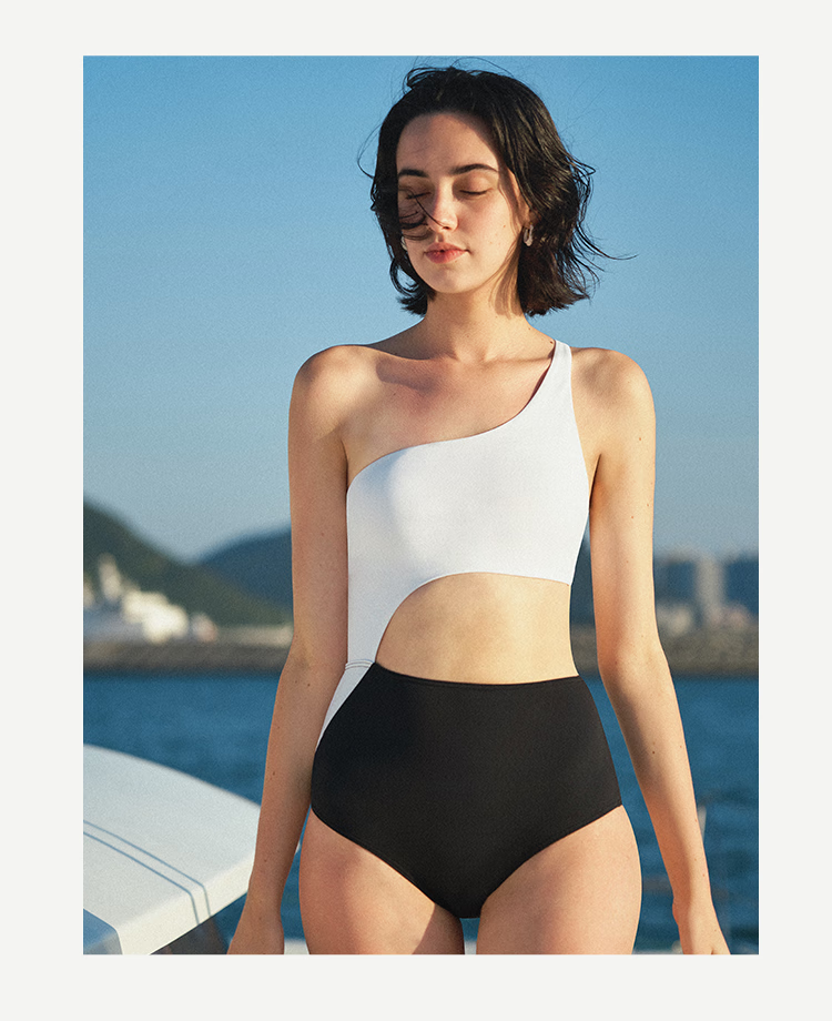 Atlanticbeach 2025 High-End Seaside Vacation Swimsuit for Women, Fashionable Sexy One-Piece Swimwear, French Retro Style, Slimming for Hot Springs And Travel 3