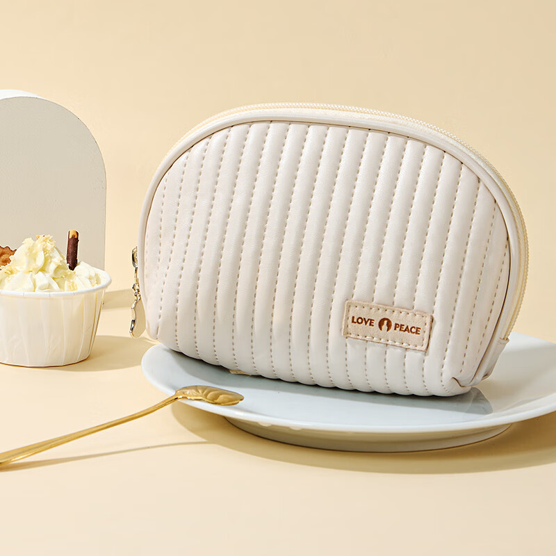 Bonayun Travel Makeup Bag, Small Mini Portable Touch-Up Bag, Handheld Bag, Red Packet, Air Cushion Storage Bag, Comfortable