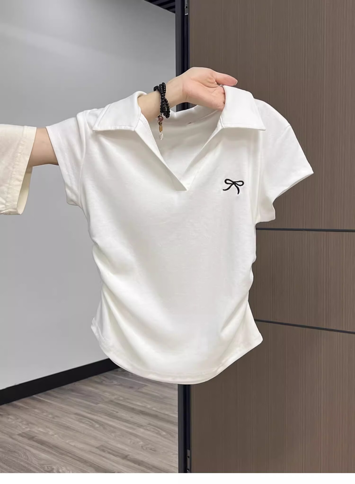 Woodpecker POLO Collar Pure Desire Short Sleeve Bow Embroidery Shoulder T-Shirt Women Slim Fit Cropped Top White L 4