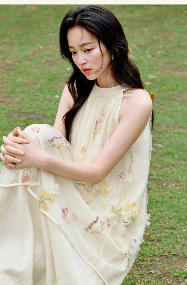Inman [Runway Same Style] Embroidered Sleeveless Halter Neck Dress 2026 Summer New Women's Long Dress Apricot S 11