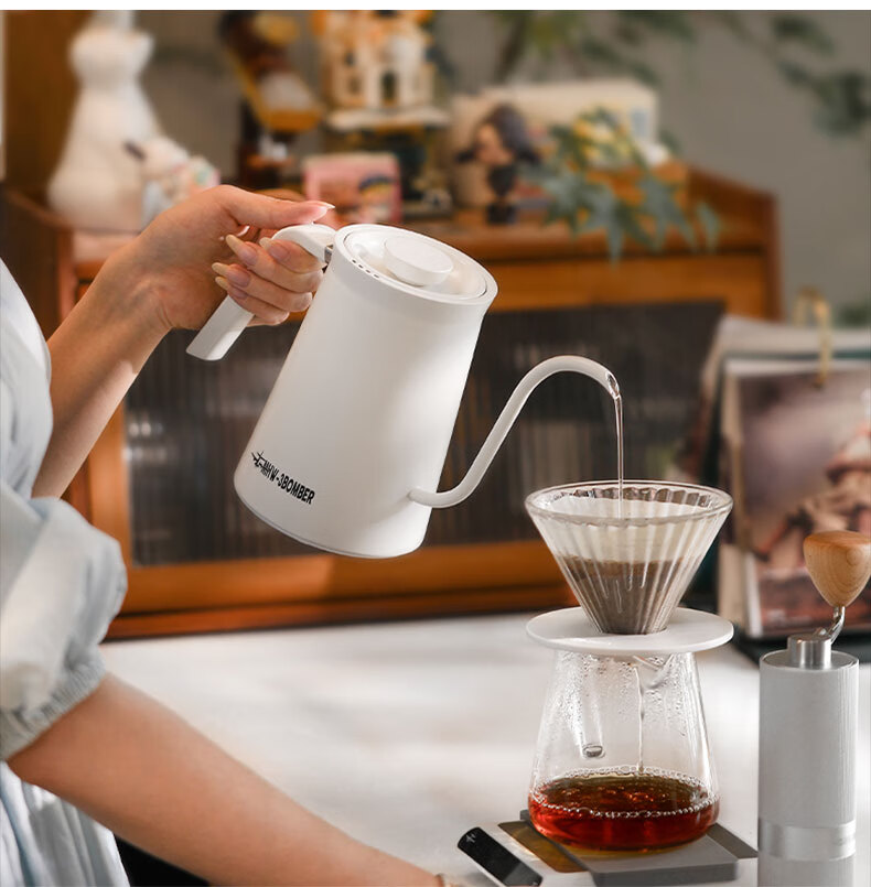 MHW-3BOMBER Assassination Bomber Temperature-Controlled Pour-Over Kettle, Electric Heating Pour-Over Flow Control Smart Coffee Kettle, Home Electric Water-Heated Tea Maker 27