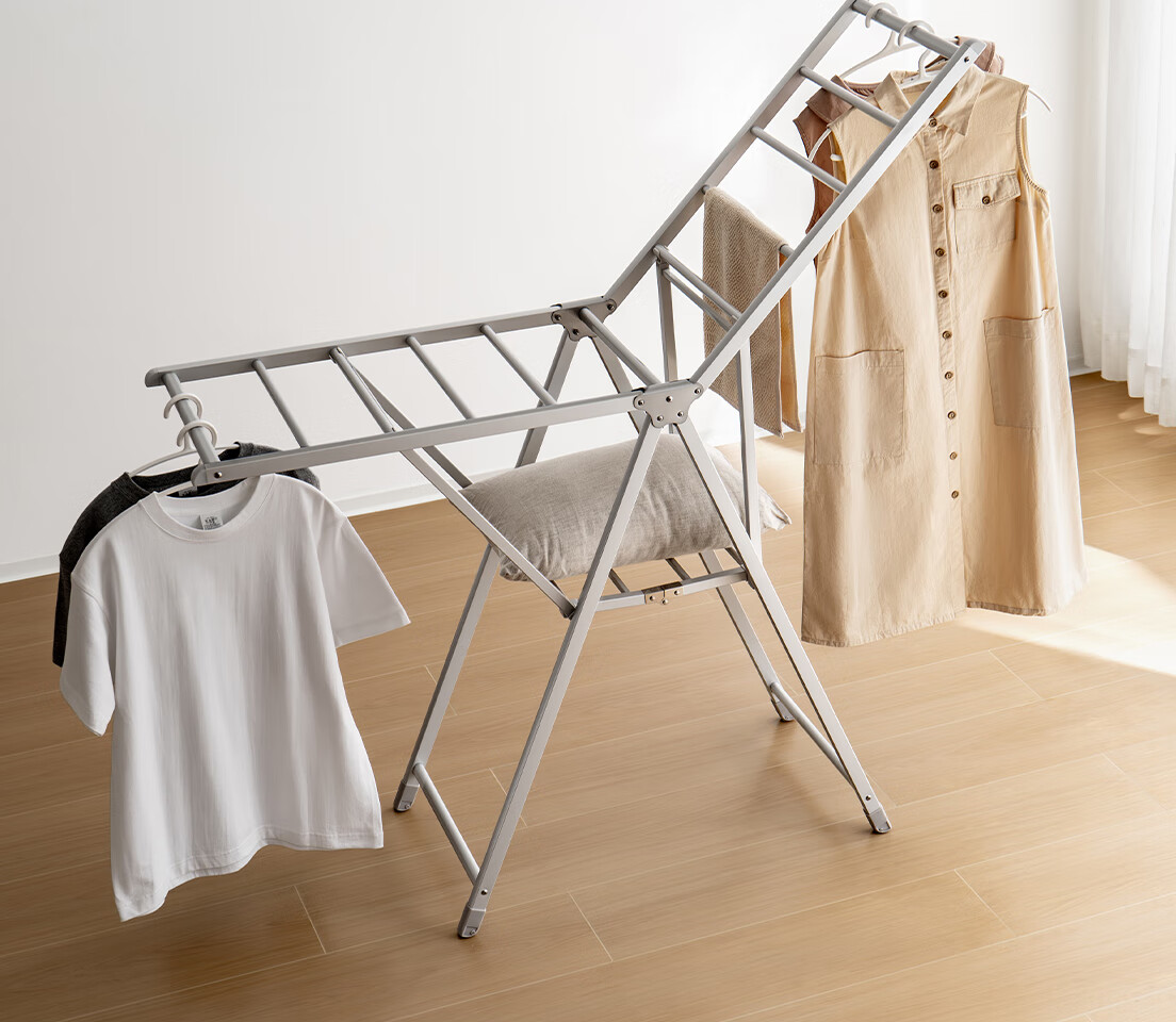 Lazy Corner Small Foldable Clothes Drying Rack Balcony Floor-Standing Aluminum Alloy Clothes Hanger Silver 2