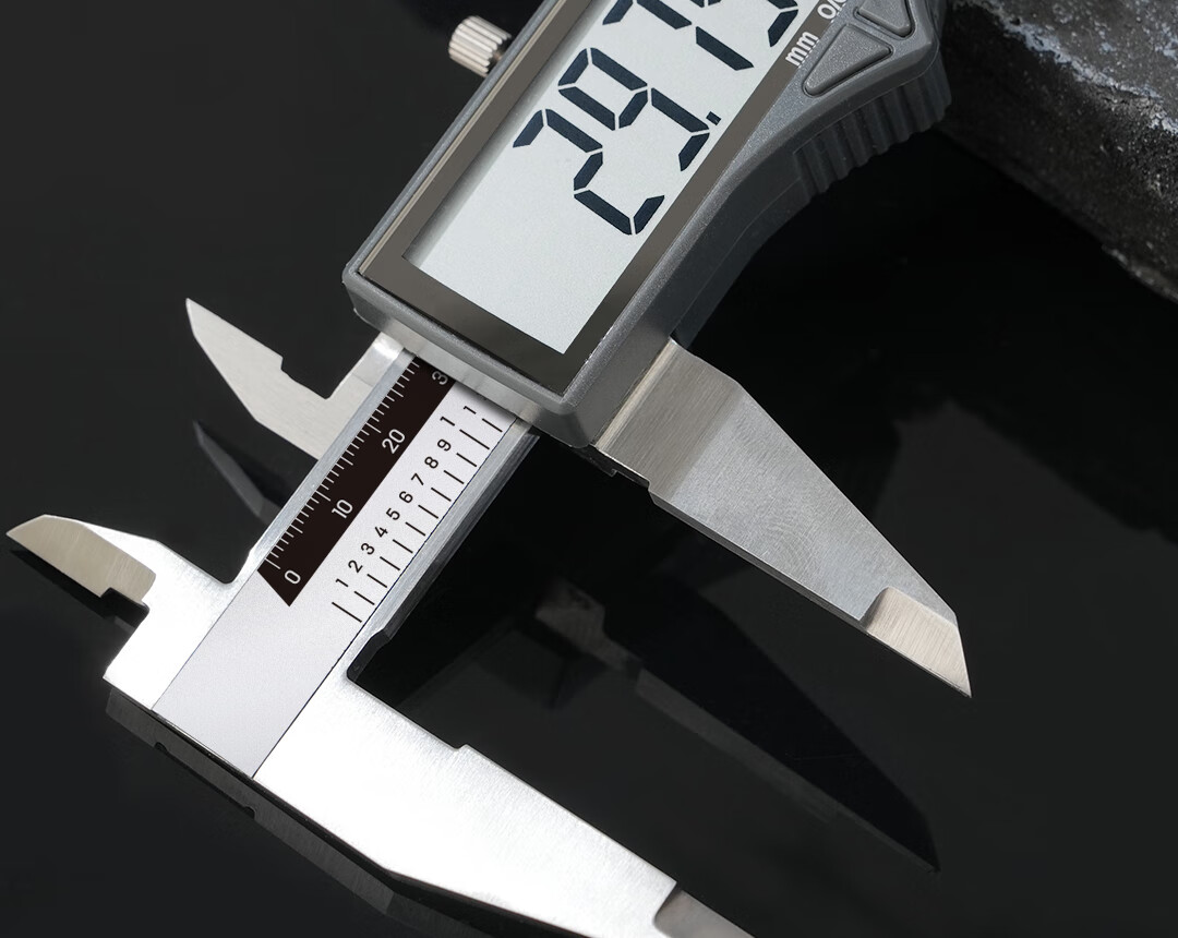 Deli Full-Screen Digital Vernier Caliper, Precision Ground High-Precision Stainless Steel Body Electronic Height Gauge for Experimental Teaching, 150mm 2