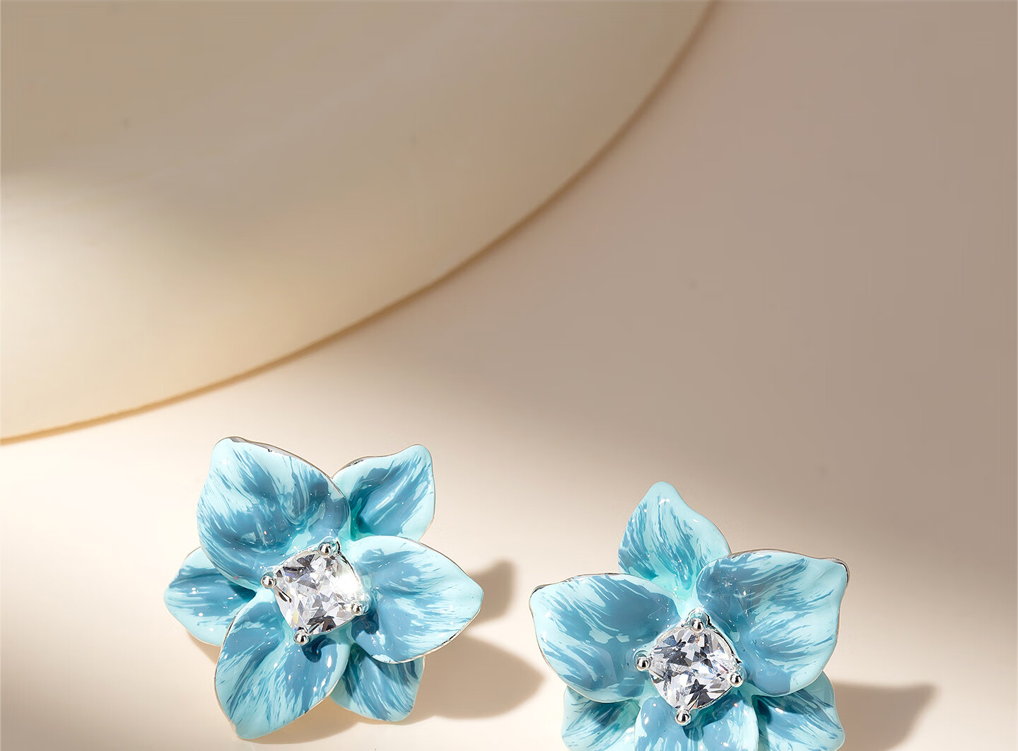 Qlady Summer Earrings Blue Flower Studs for Women, 2025 New High-End Niche Design, Ear Piercing Earrings Gift 1