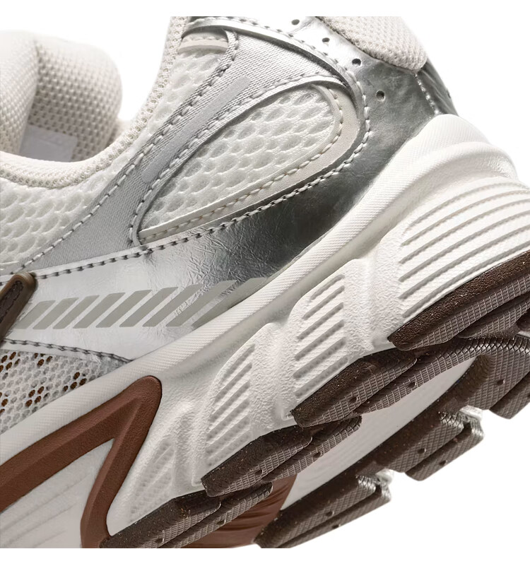 NIKE Women's Casual Shoes W NIKE V5 RNR Sneakers HQ7901-102 White Brown Size 37.5 3