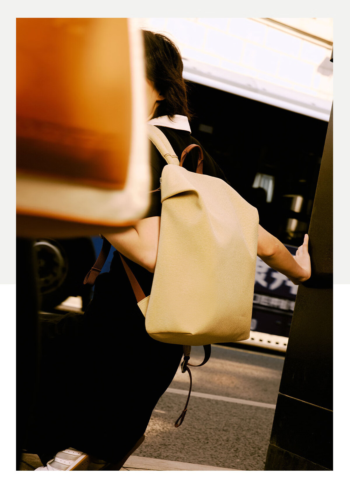 ITO "Lu Yuxiao Same Style" TRUFFLE 2 Rock White 18L Travel Lightweight Backpack for Men And Women, Air Bag Laptop Bag 13