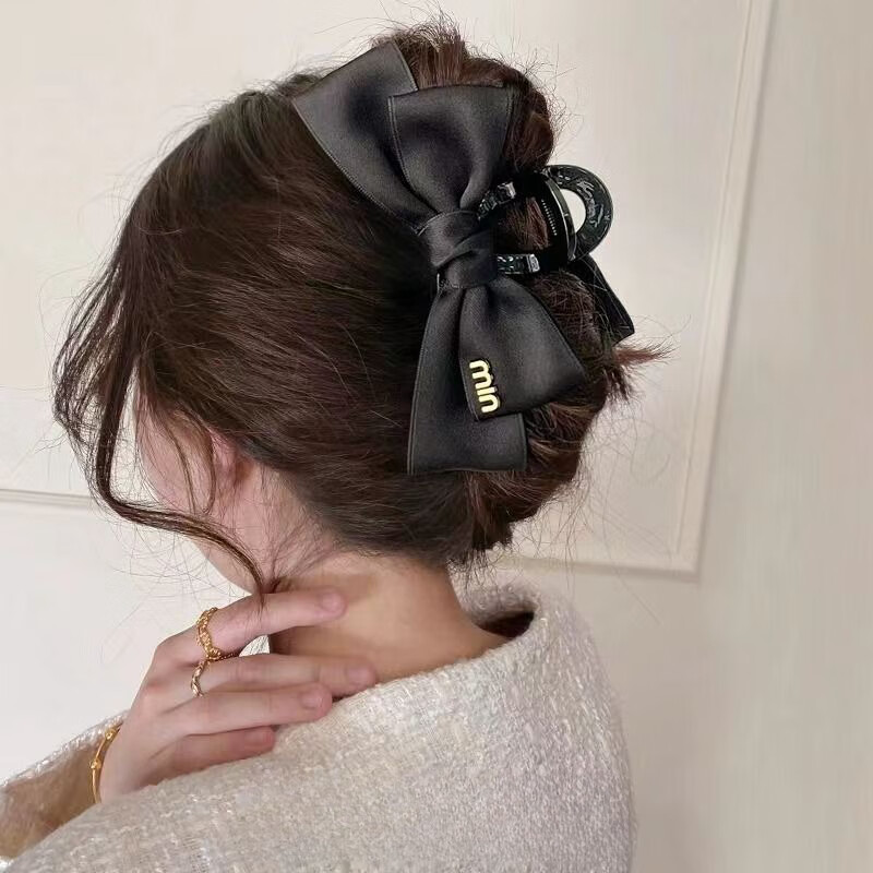 Huangjiama Black Bow Tie 13cm Shark Clip for Women, 2025 New Style Elegant Hair Clip, Back of Head Clip, Simple Versatile Hair Accessory 2