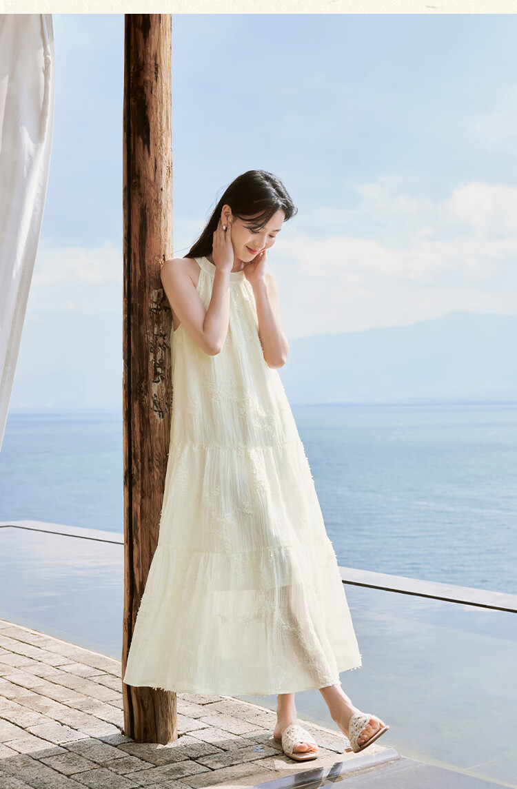 Inman [Runway Same Style] Embroidered Sleeveless Halter Neck Dress 2026 Summer New Women's Long Dress Apricot S 18