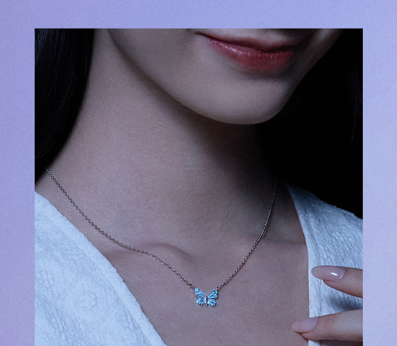 FanciFanci Butterfly Glow Necklace Light-Up Butterfly Silver Pendant Women's Luxury Birthday Gift for Girls 13