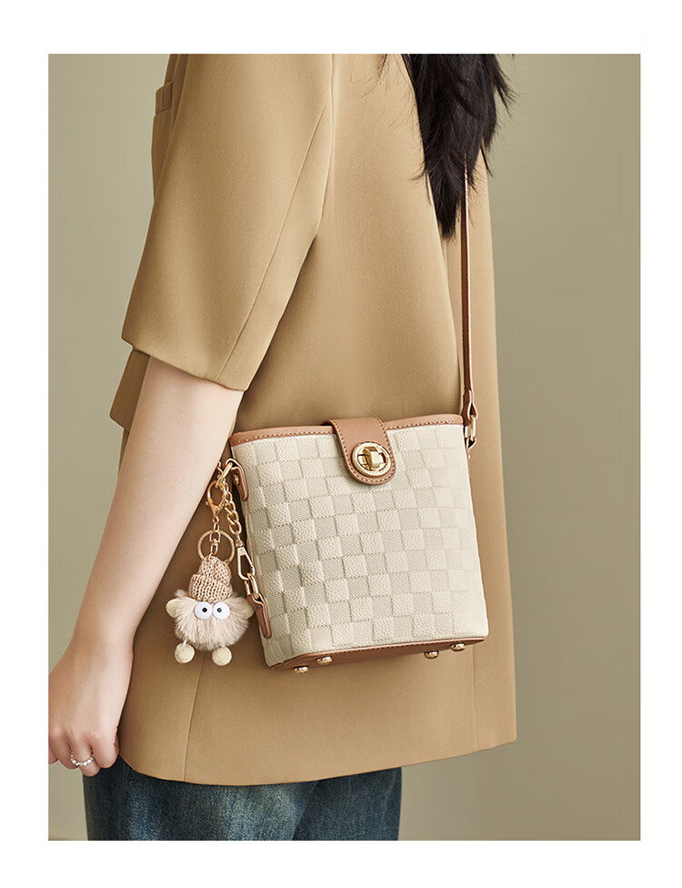 Aokang Women's Handbag, Cowhide, Trendy Diamond Pattern Bucket Bag, Light Luxury Crossbody Shoulder Bag, Birthday Mother's Day Gift for Mom Or Wife 2