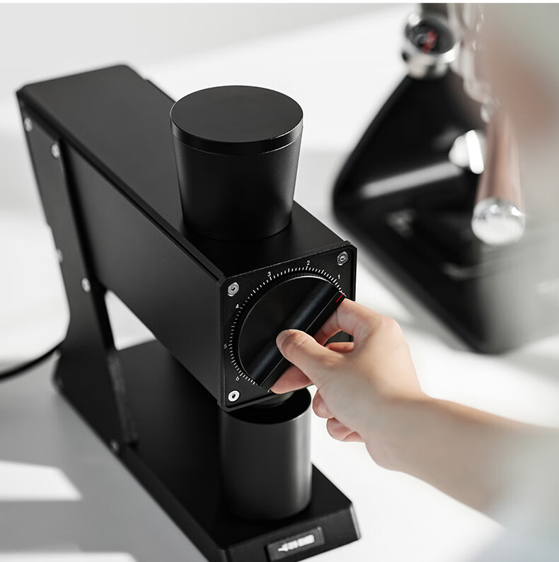 MHW-3BOMBER, Gift Sniper Portable Electric Coffee Grinder, Professional Home Coffee Bean Grinder with Titanium Coating 42