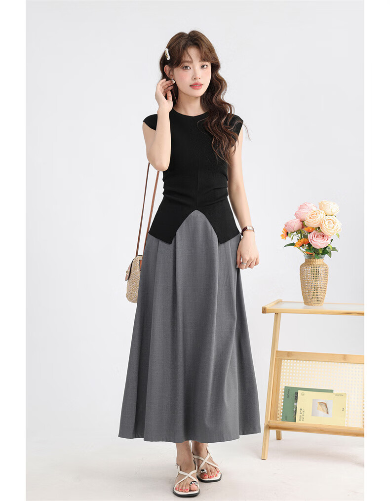 Jeanswest Women's Summer V-Neck Sleeveless Solid Color Pleated Waist-Slimming Split Top Black One Size 8