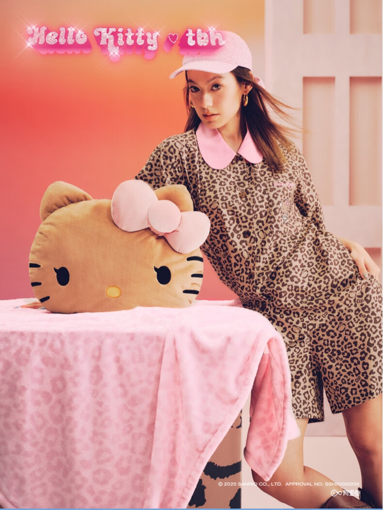 Tbh Sanrio Hello Kitty Two-In Flannel Blanket/pillow Throw Cushion Nap Blanket Air Conditioning Quilt 1