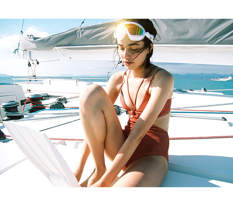 Atlanticbeach 2025 New One-Piece Swimsuit, Backless Design with Thin Straps, Sexy Knit Summer Swimwear, High-End Fashion, Tummy Control And Slimming Effect for Wome 9