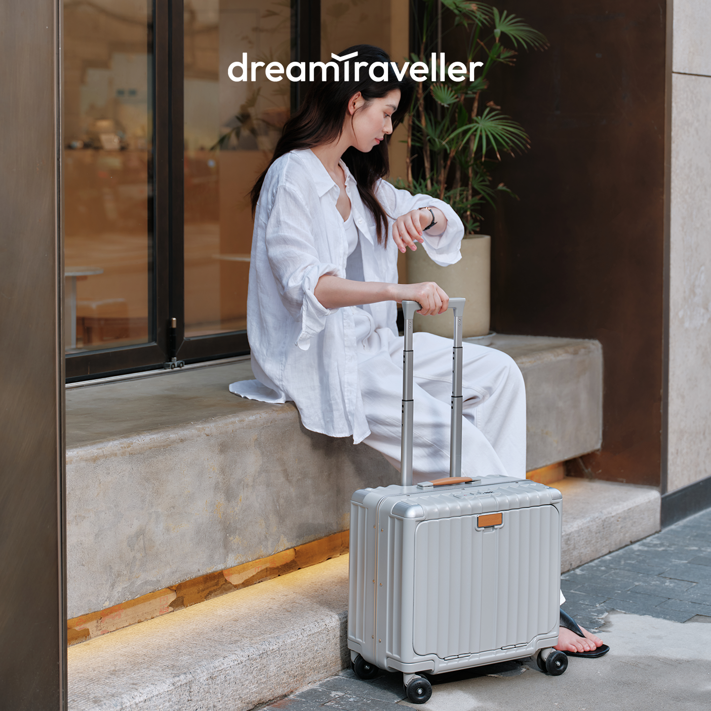 Чемодан Dream traveller, алюминиевая рама, 18 дюймов, теплый серый
