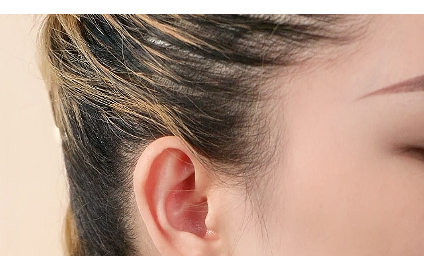 Qlady Wrapped Silver Earrings, Gold Earrings for Women, Unique And Beautiful Ear Studs, 2026 New Year Elegant Hoop Earrings Gift 10
