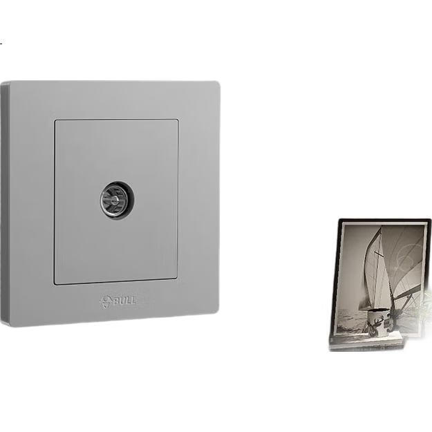 White Image 3