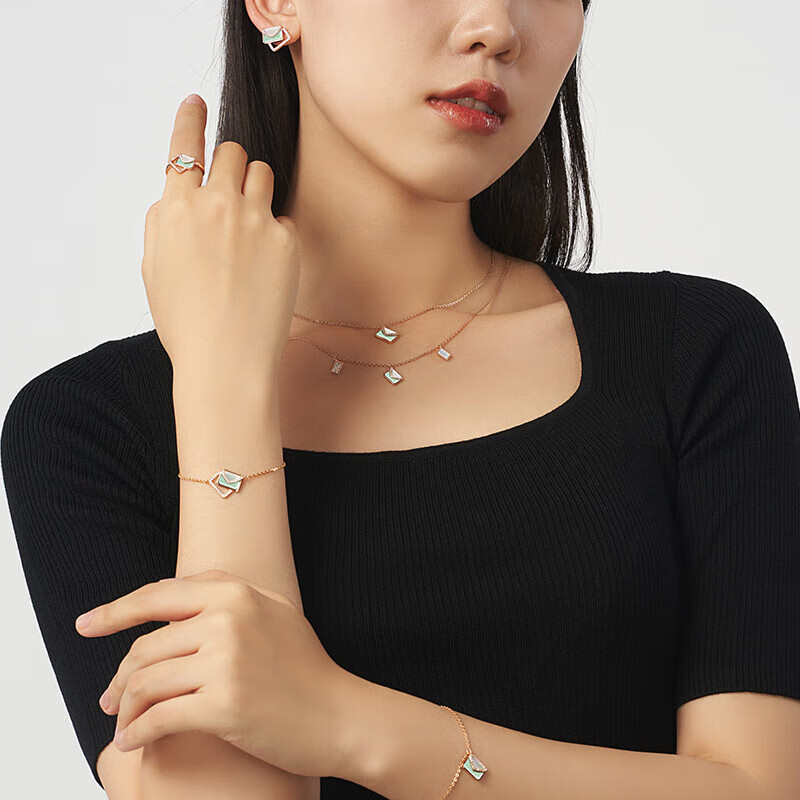 LOLA ROSE Love Letter Series Gemstone Necklace for Women, Green Crystal Birthday Holiday Gift for Girlfriend, Mid-Autumn Festival Present