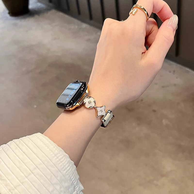 Biaodaige Leather Watch Strap Compatible with Apple Watch Series 12, Suitable for IWatch S11/10/9/8/7/se3/2, Autumn/winter/spring/summer Ultra 2/3/4, Four-Leaf Clover Design, Fits 45/46mm Models