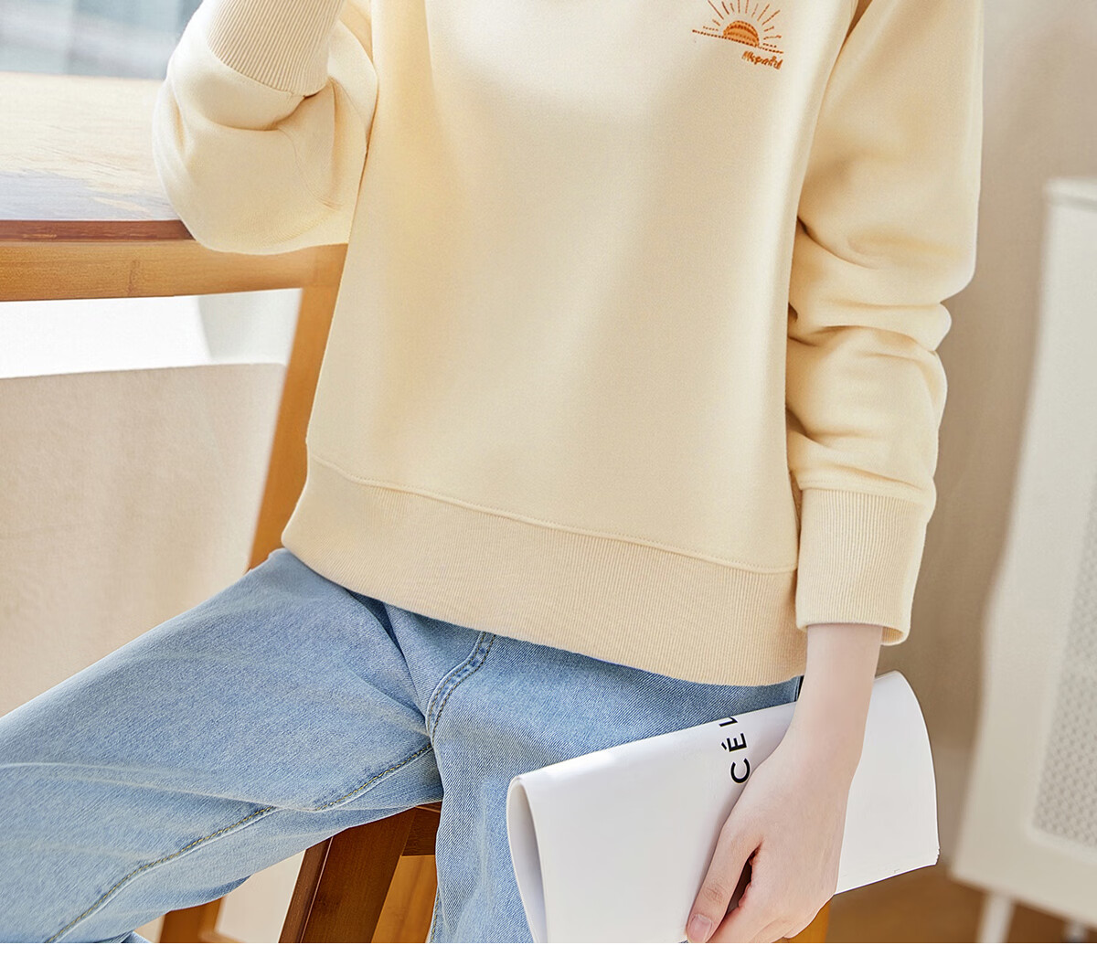 PinCai Relaxed Fit Sweatshirt for Women, Solid Color Round Neck Simple Loose Sweatshirt, Fashionable Casual Versatile Top P143W1031 28