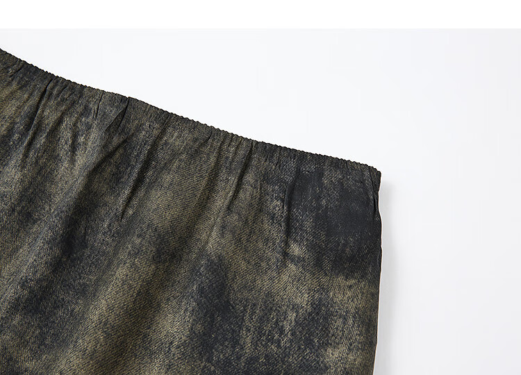 Dme [Fine Smooth Acetate] Elegant Autumn Style Elastic Waist Gold-Stamped Straight Skirt for Petite Wome 3
