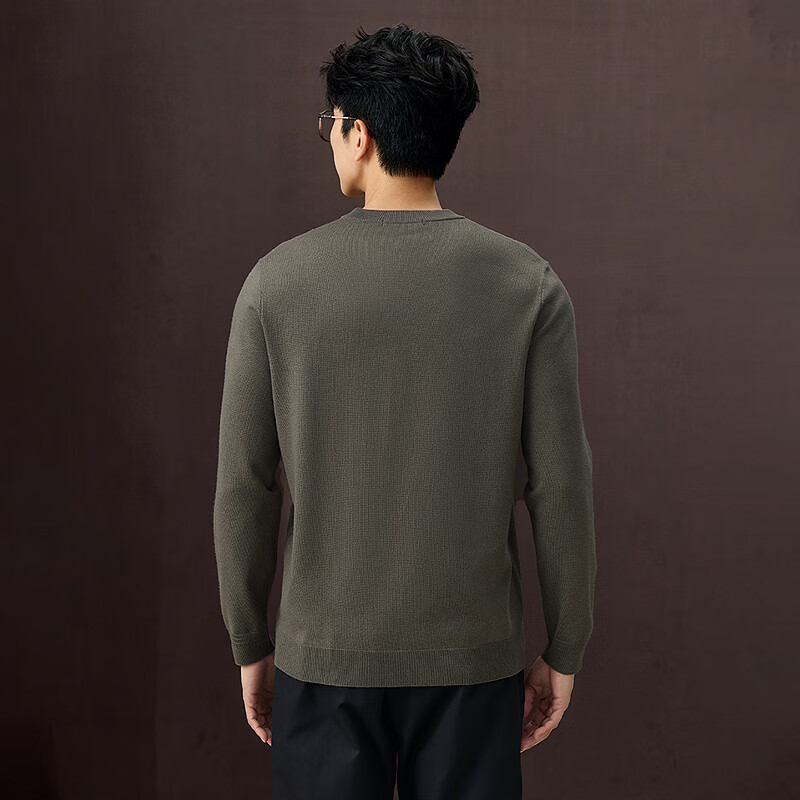 HLA Long-Sleeve Knit Sweater for Men, Light Business Chic Ageless Round Neck Pullover, Winter Wear for Me